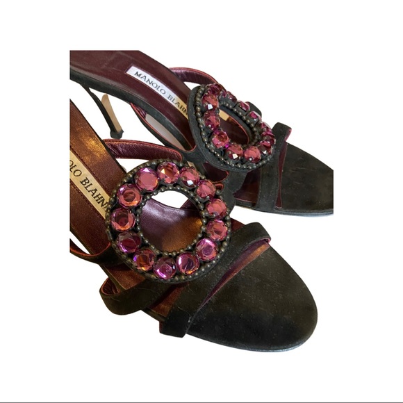 Manolo Blahnik stunning black and burgundy embellished heels - Picture 5 of 6